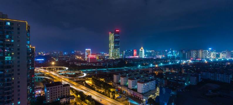 深蓝柏豪酒店(昆明火车站店)图片