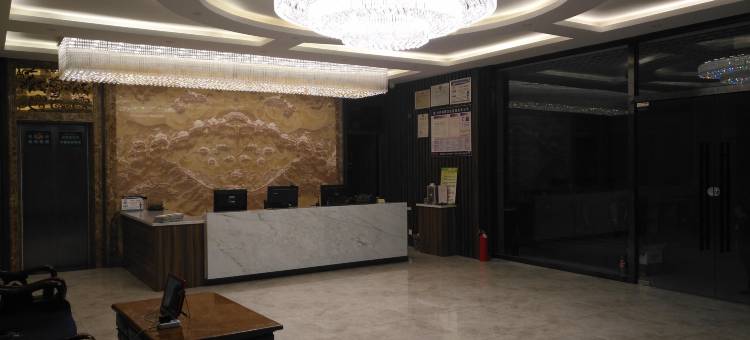 泰安曼登酒店图片
