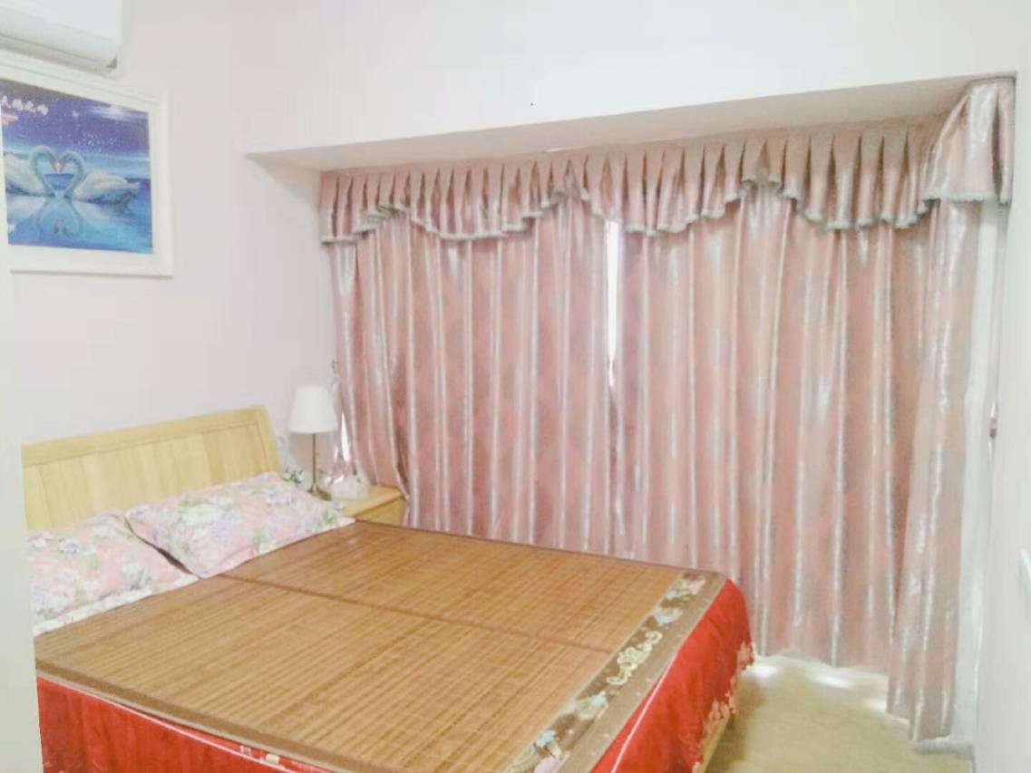 惠州Lily一家公寓