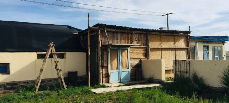 包头仁哥燕姐家特色民宿图片