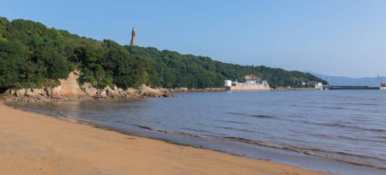 普陀山海边人家图片