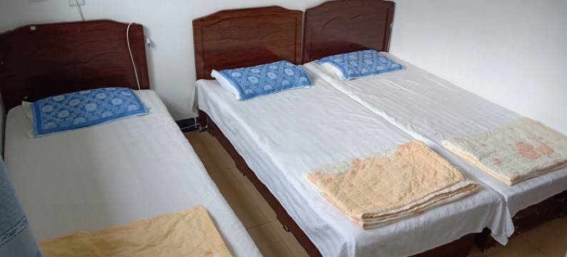 秦皇岛陆志伟公寓(驼峰路分店)图片