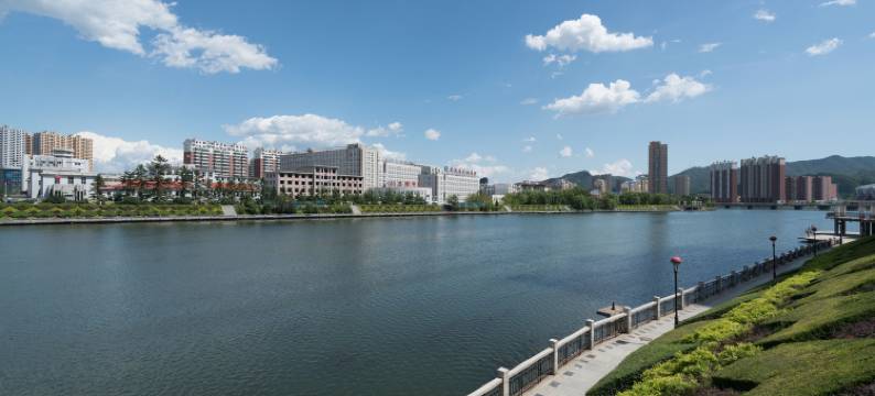 凤城丹丹丹的公寓图片