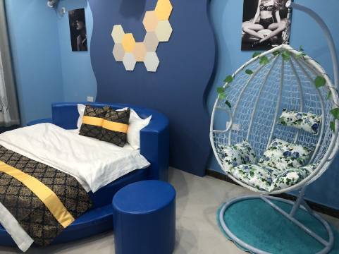 良栖优品民宿(菏泽人民路店)