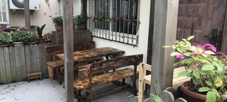 青岛独门带院观海老洋房特色民宿图片