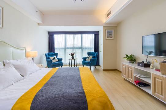 金沙滩相遇电影精品公寓(东港路分店)