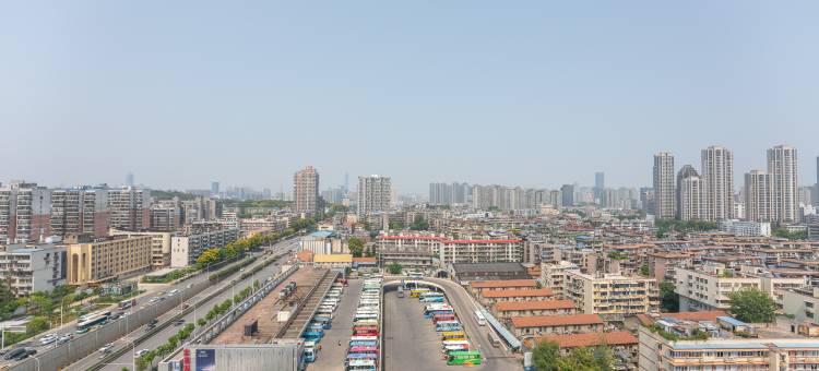 武汉锦格酒店(武昌火车站地铁站店)图片