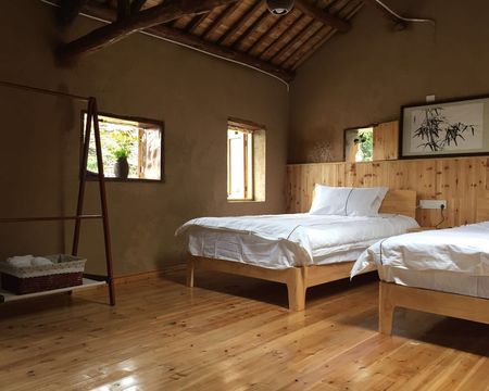 阳产土楼云起时民宿标间