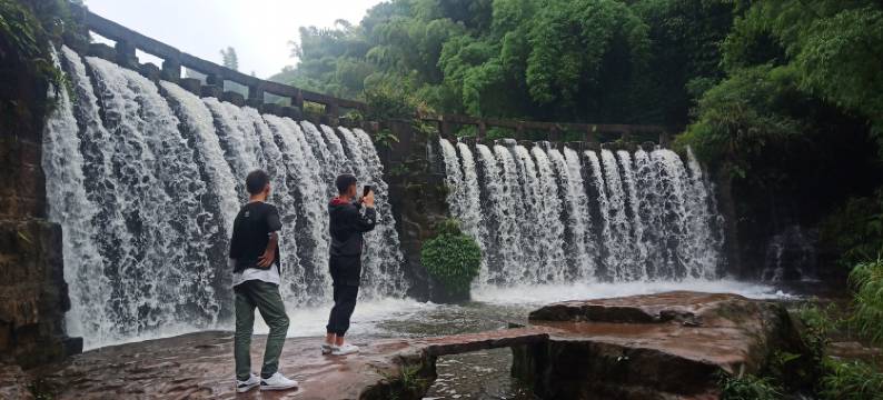 蜀南竹海和谐农家院图片