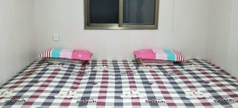 威海东楮岛海草房特色民宿图片