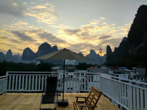 阳朔假日丽景客栈