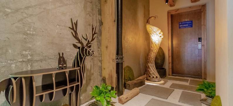 牧云上舍民俗公寓(绵阳人民公园瀚威城市中心店)图片