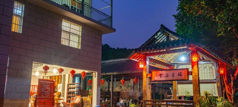 大佛寺半山民宿(曼回粉村1号分店)图片