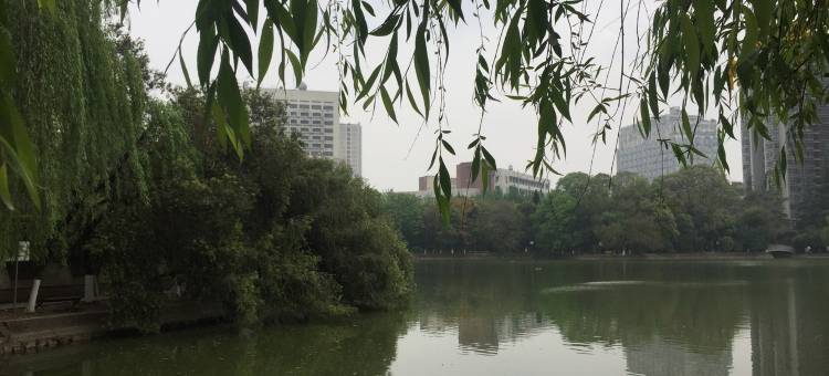 成都西南交大园丁园公寓图片