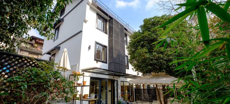 南岸晓风精品民宿(西湖店)图片