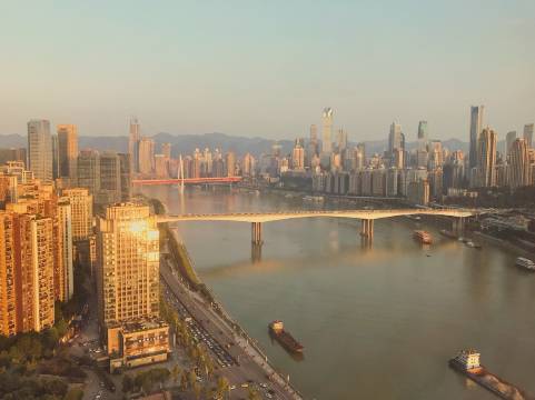 重庆浅塘民宿(长兴路分店)