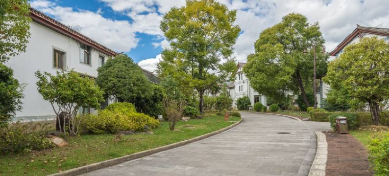 丽江逸心苑别墅图片