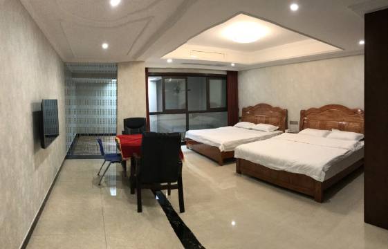 重庆红利北站北广场紧邻华宇摩天公寓