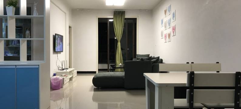 遵义奔驰的狼公寓图片