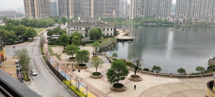 桂林麓湖国际欢朋民宿图片