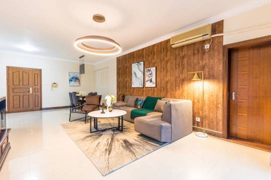 广州邻家女孩公寓(15号店)