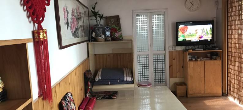 青岛独门带院观海老洋房特色民宿图片