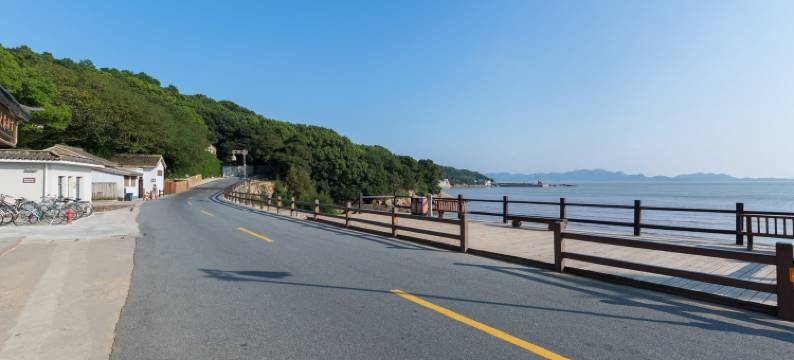 普陀山海边人家图片