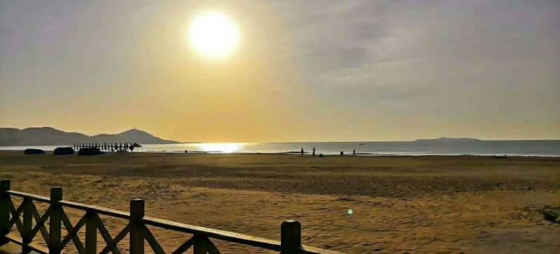 青岛金沙滩前海度假公寓(烟台前村分店)图片