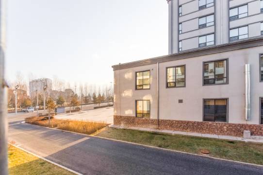 通化江景温馨日租公寓