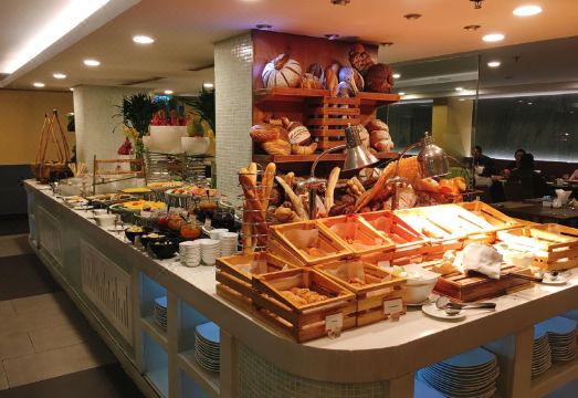 Eastin Grand Hotel Saigon Hotel Overview