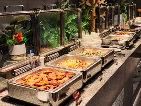 酒店豐盛海鮮自助餐