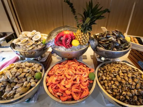 韶關翁源龍泰翁山源温泉城