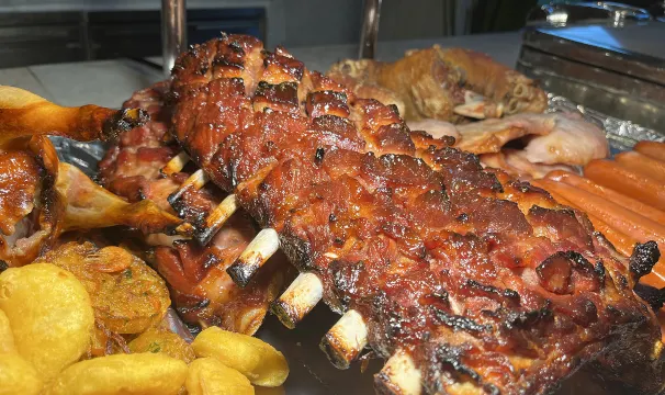 酒店海鮮自助晚餐