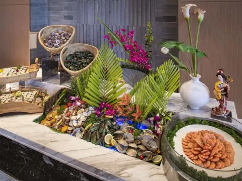 酒店豐盛海鮮自助餐