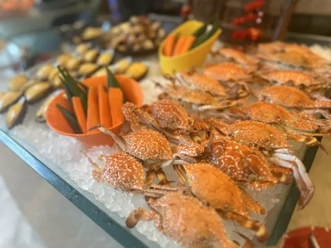 豐富海鮮自助晚餐