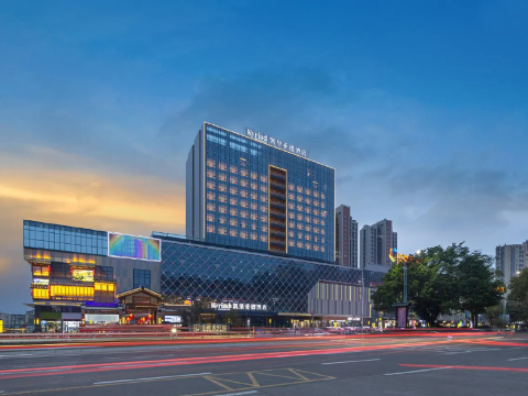 河源和平凱里亞德酒店