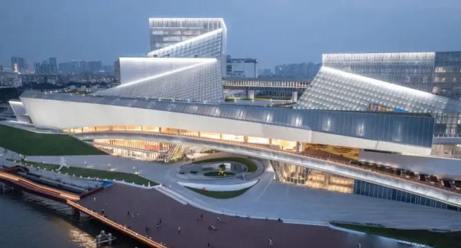 白鵝潭大灣區藝術中心