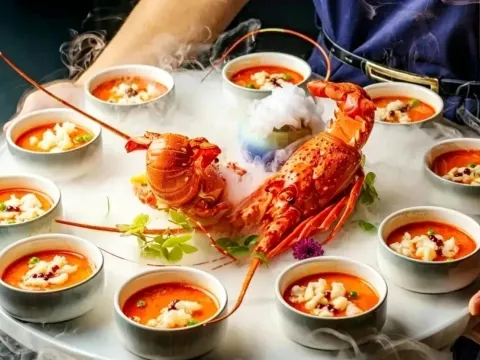 (位上)青龍躍四海·龍騰盛+(位上)金湯珍饈火腿燴花膠宴