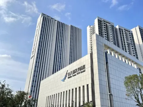 佛山白天鵝采奕酒店