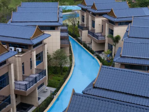 韶關翁源龍泰翁山源温泉城