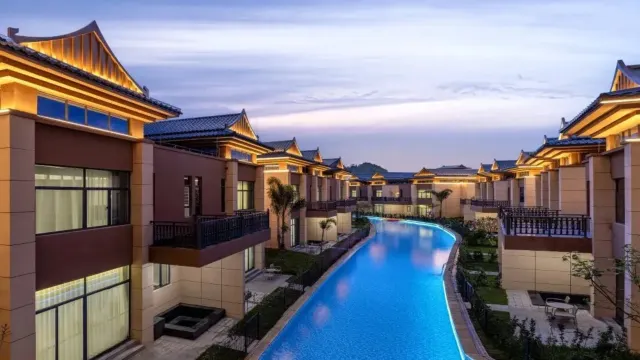 韶關翁源龍泰翁山源温泉城