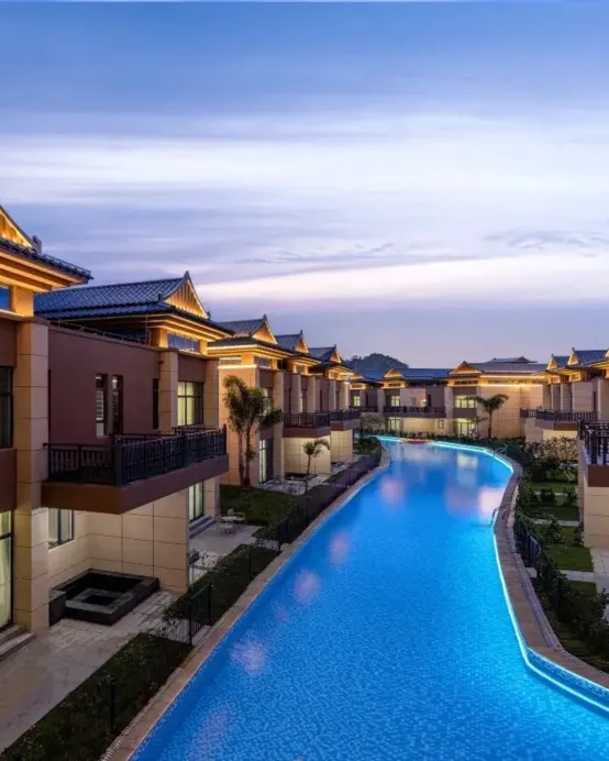 河源+韶關3天團·《冬泡温泉+夏天嬉水(網紅泳道+水上樂園)》保證入住韶關翁源龍泰翁山源温泉城(親水別墅客房)