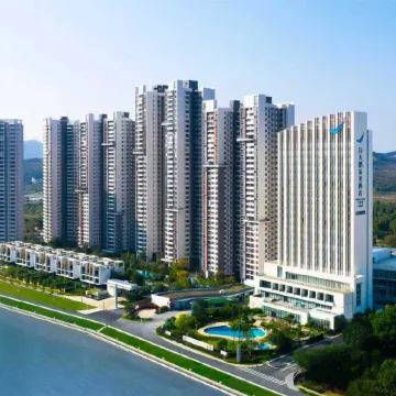 廣州+佛山2天團·保證入住白天鵝旗下~佛山白天鵝采奕酒店，於酒店內享用【自助晚餐】