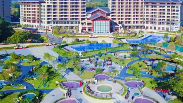 新興翔順金水台温泉小鎮