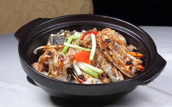 招牌胡椒豬肚雞+招牌生焗萬綠湖魚頭宴