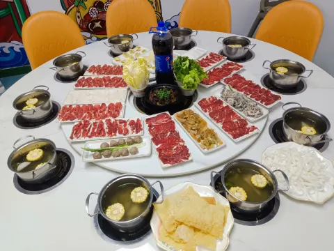 一人一鍋牛肉火鍋宴