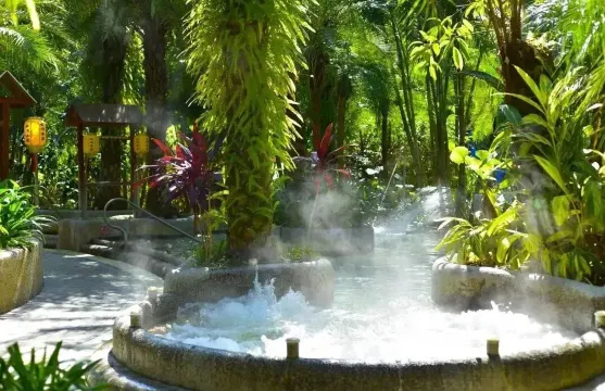 龍門南崑山雲頂温泉威士忌酒店 