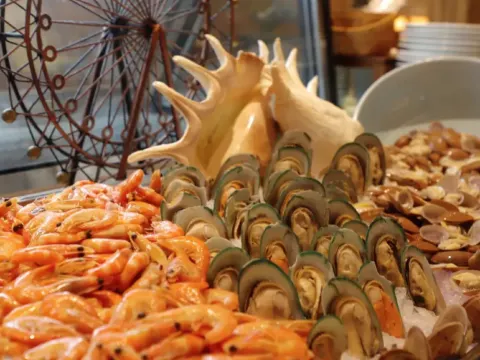 酒店海鮮自助晚餐