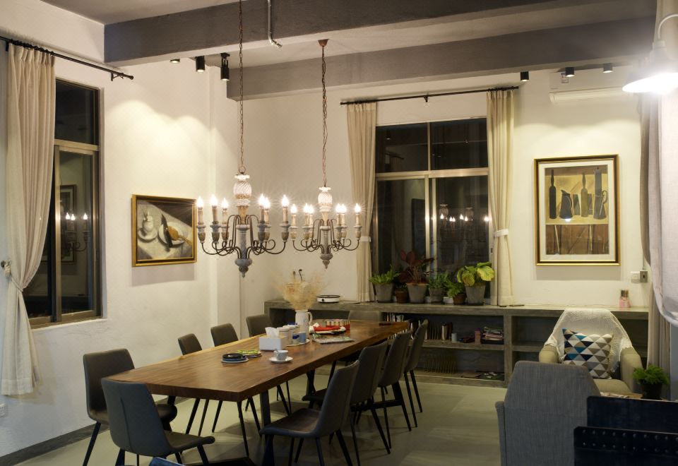 19Homestay Hotel Overview