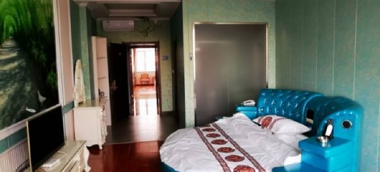 右玉青逸酒店图片